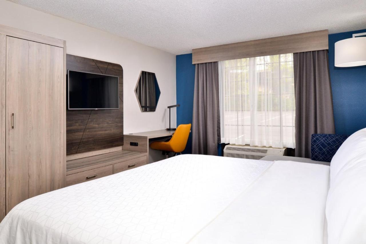 Holiday Inn Express Winston-Salem Medical Ctr Area Exterior photo
