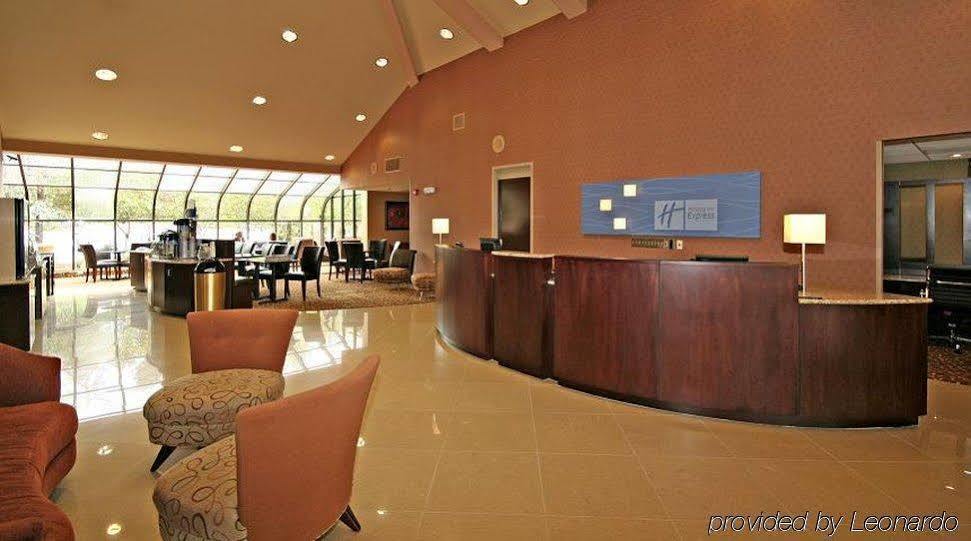 Holiday Inn Express Winston-Salem Medical Ctr Area Exterior photo
