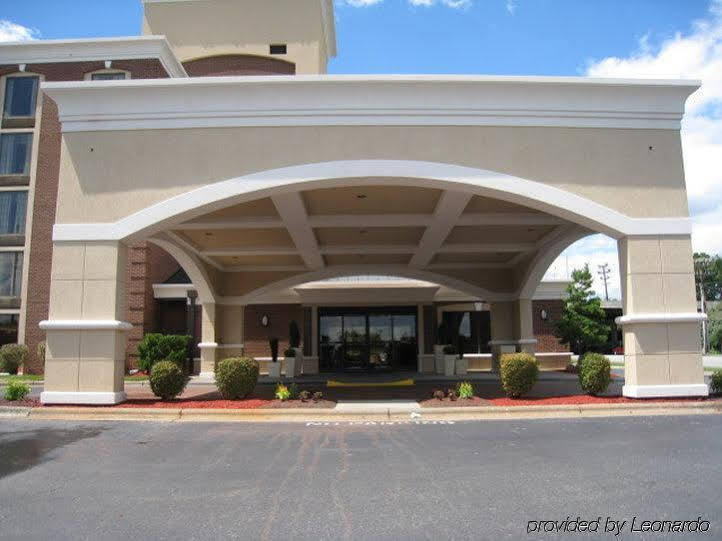 Holiday Inn Express Winston-Salem Medical Ctr Area Exterior photo